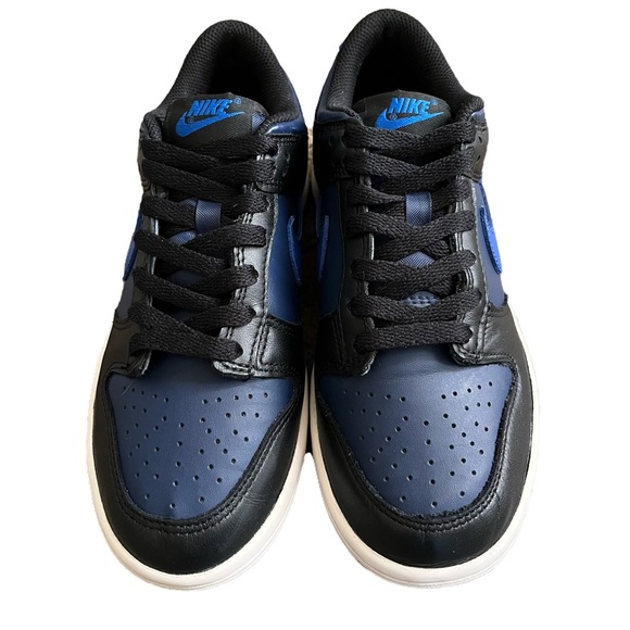 Nike dunk low: Midnight Navy (GS) Size: 5.5y - Picture 1 of 6